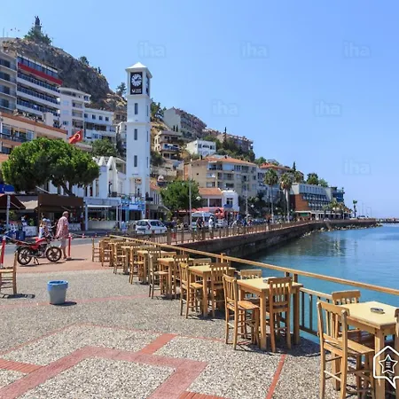 Luxurious With Overlooking The Aegean Sea And The Island Samos Holiday home *
